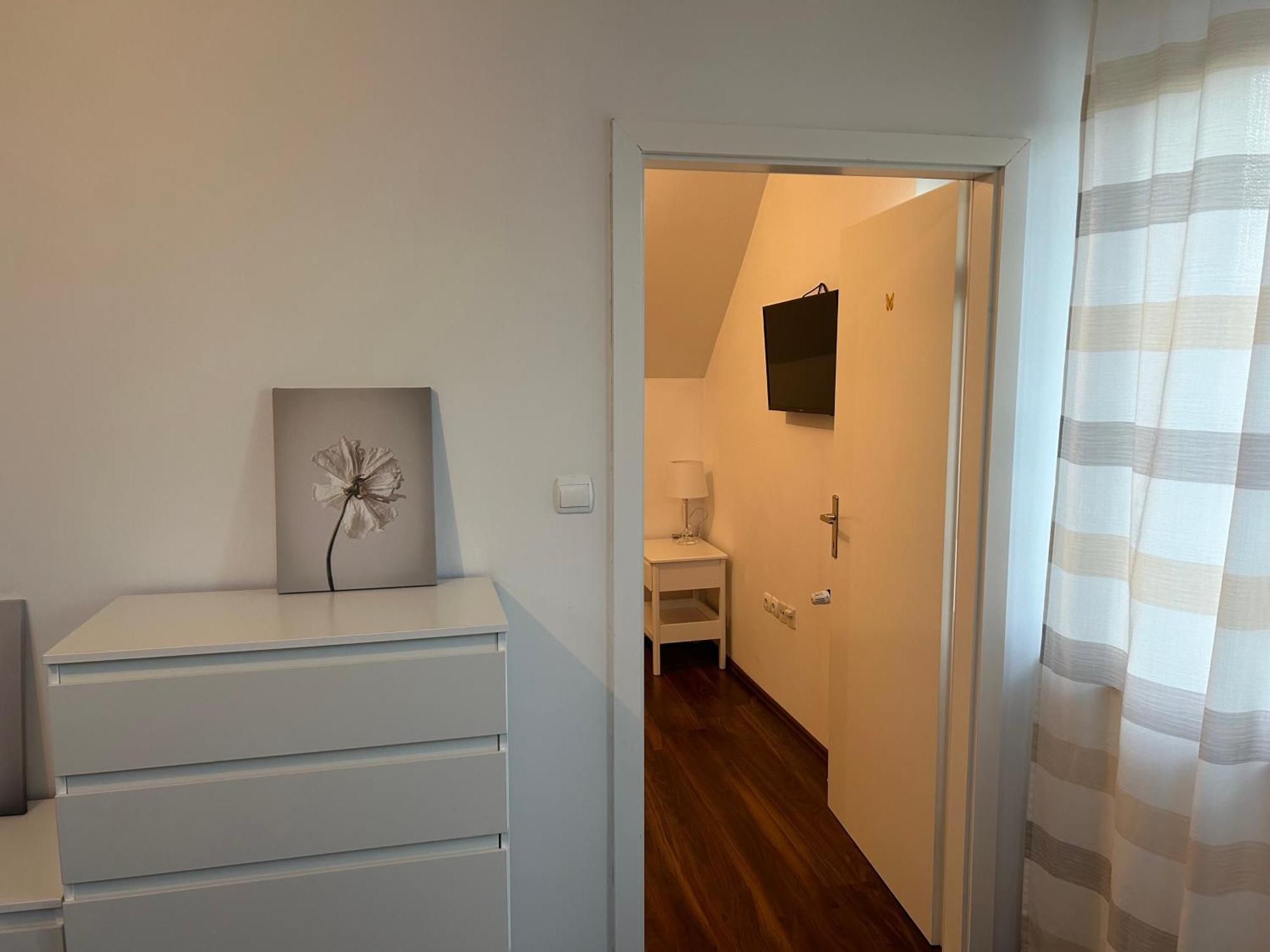 Apartment Tara's